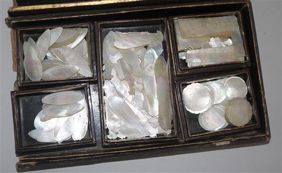 A collection of Chinese mother of pearl gaming counters (161)